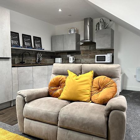 קארדיף Vibrant Apartments Close To City Centre מראה חיצוני תמונה