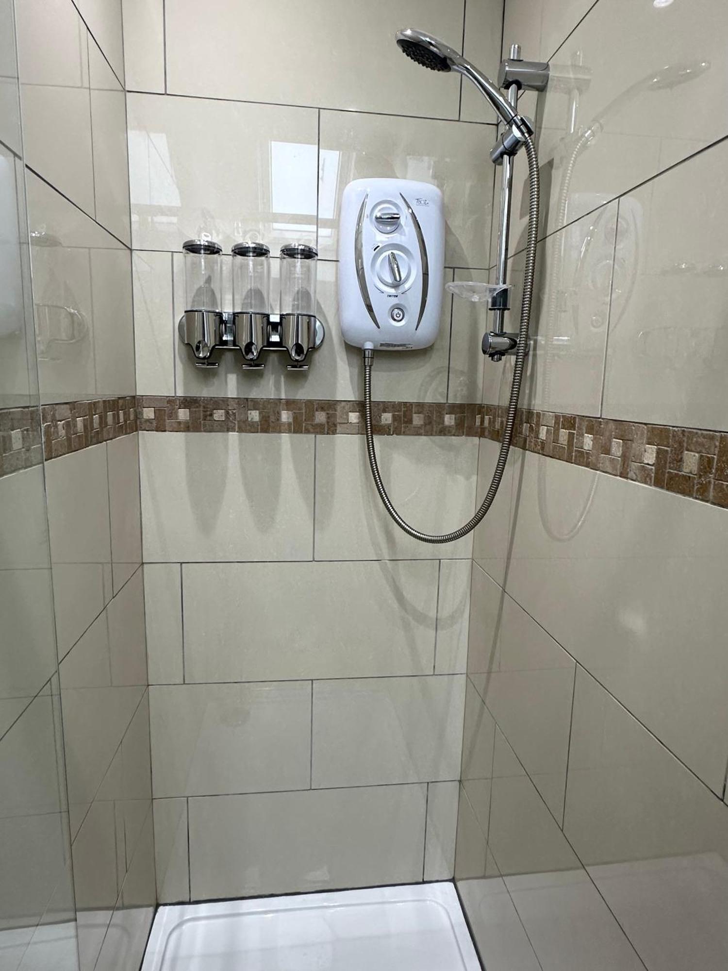 קארדיף Vibrant Apartments Close To City Centre מראה חיצוני תמונה