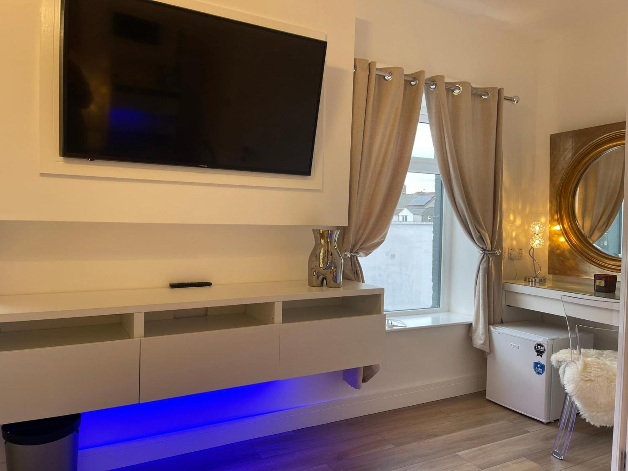 קארדיף Vibrant Apartments Close To City Centre מראה חיצוני תמונה